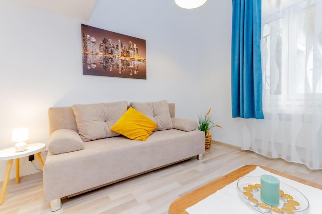 Cozy Nest By The Andrassy Avenue Appartement Boedapest Buitenkant foto